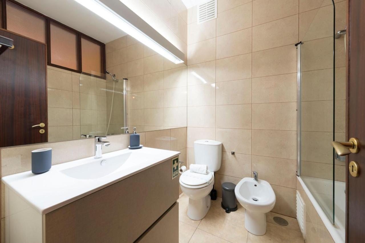 Lovelystay - Serralves Apartment With Free Parking OOporto Extérieur photo